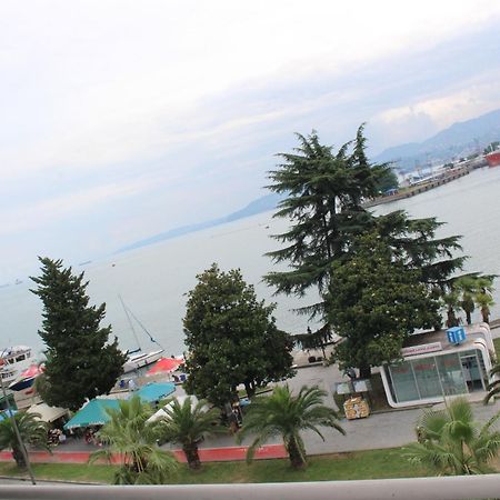 Boutique Hotel 32 Batumi Exterior foto